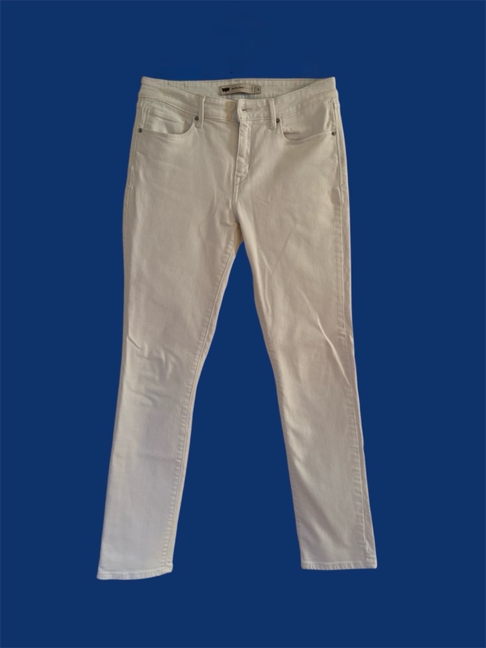Levi’s Mid Rise Skinny White Jeans - Size 8
